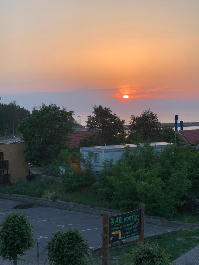 Dom Wczasowy Portowa Przystan 150M Od Plazy Мжежино Екстериор снимка